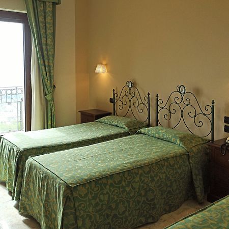 Hotel Primavera Dell'Etna Zafferana Etnea Luaran gambar