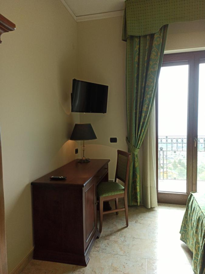 Hotel Primavera Dell'Etna Zafferana Etnea Luaran gambar