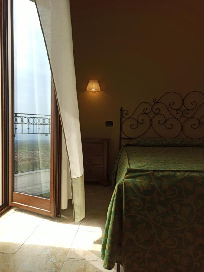 Hotel Primavera Dell'Etna Zafferana Etnea Luaran gambar