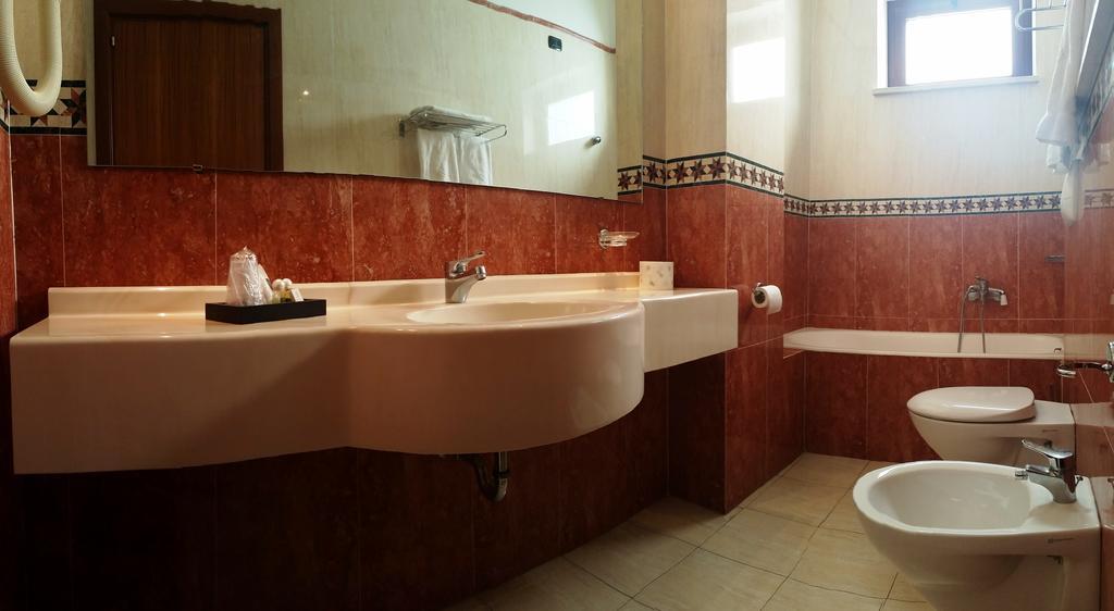 Hotel Primavera Dell'Etna Zafferana Etnea Luaran gambar