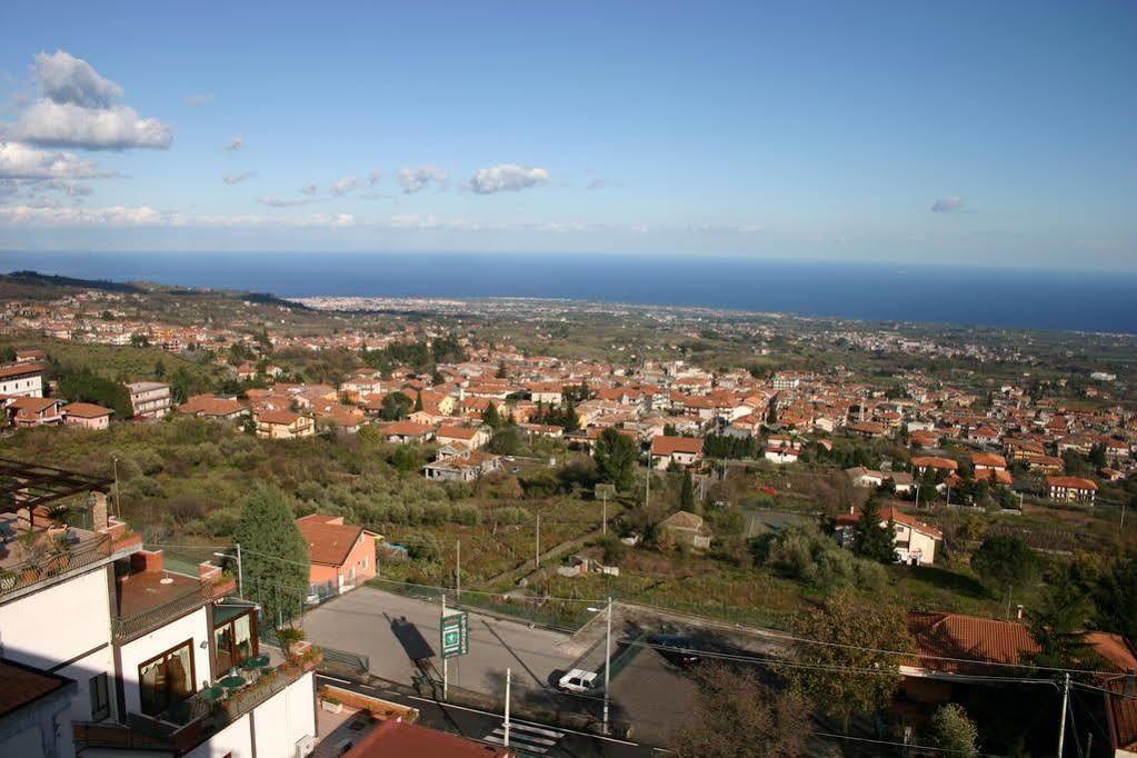 Hotel Primavera Dell'Etna Zafferana Etnea Luaran gambar