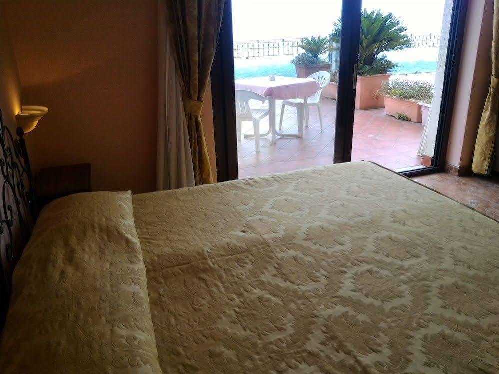 Hotel Primavera Dell'Etna Zafferana Etnea Luaran gambar